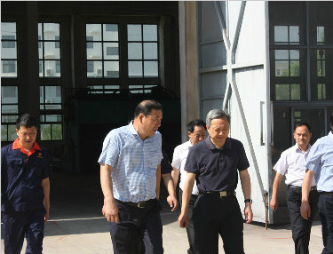 信陽市市長尚朝陽一行來我公司視察調(diào)研